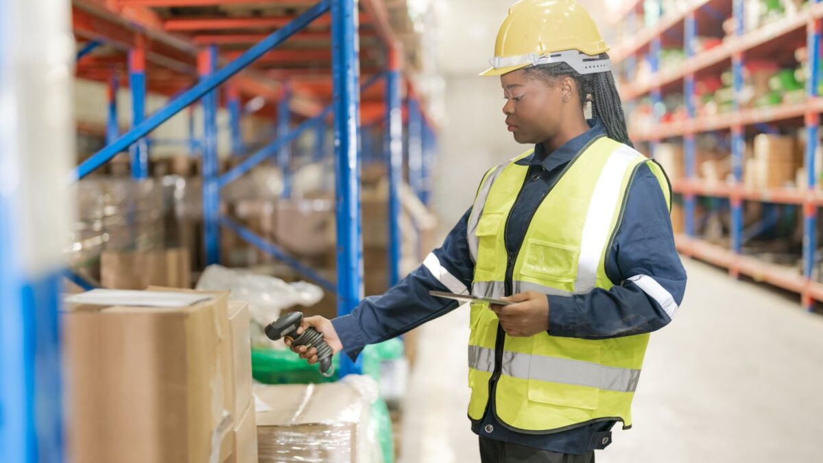 Analiza QRQC – szybka reakcja na problemy jakościowe. Jak ta metodyka może pomóc firmie?