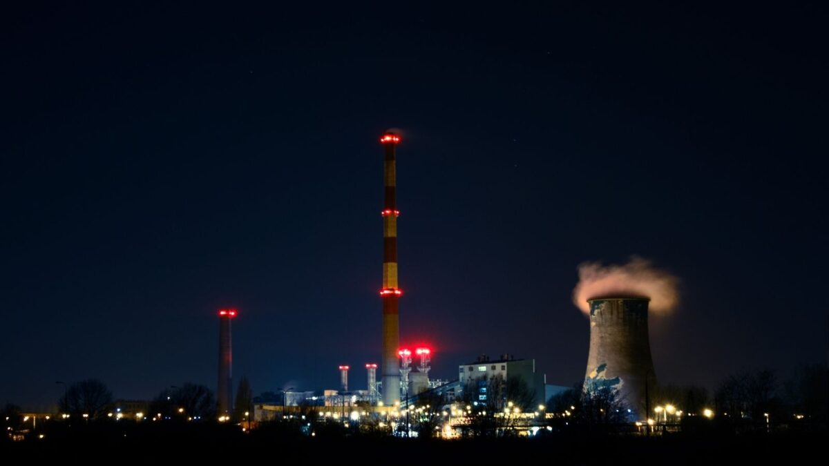 Digital twins – zastosowanie w projektowaniu i doskonaleniu procesów magazynowych oraz produkcyjnych